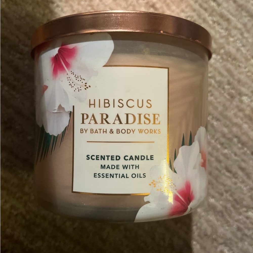 Discontinued Bath & Body Works Hibiscus Paradise Candle